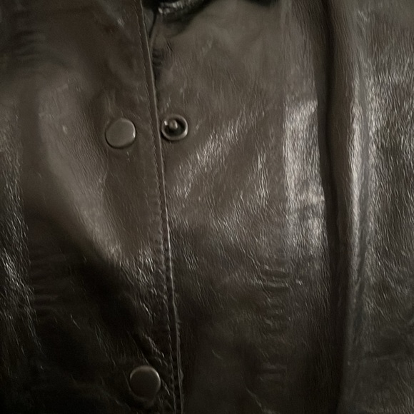Black leather shirt. - Picture 3 of 12